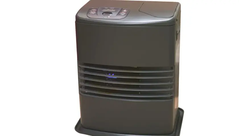 Chauffage au pétrole : ses avantages et inconvénients. Ce radiateur d'appoint gris est doté d'un panneau de contrôle digital.